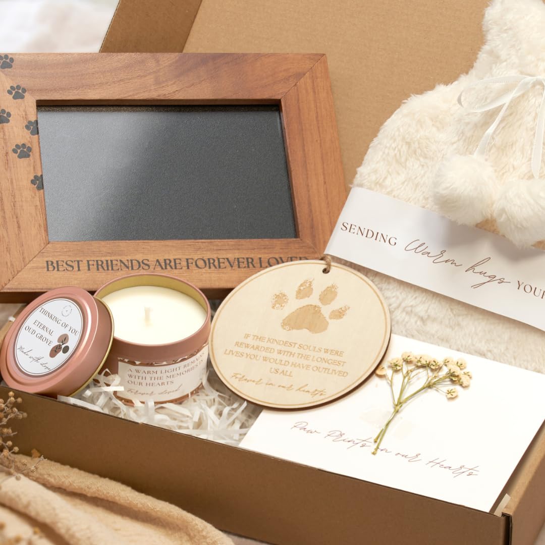 Pet Loss Bereavement Gift Box, Thoughtful Gifts for the Holidays, Photo Frame, Hanging Remembrance Ornament, Sympathy Card, Comforting Hot Water Bottle, Scented Memory Candle